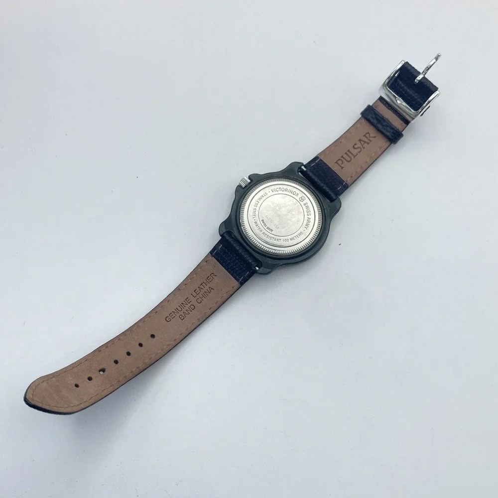Vintage Swiss Army Men's Watch 38mm Red Bezel Date Black Leather New Battery